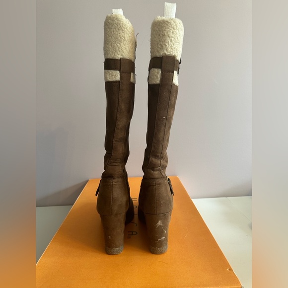 Unisa Knee High Wedge Boots - 8.5 - Picture 10 of 13